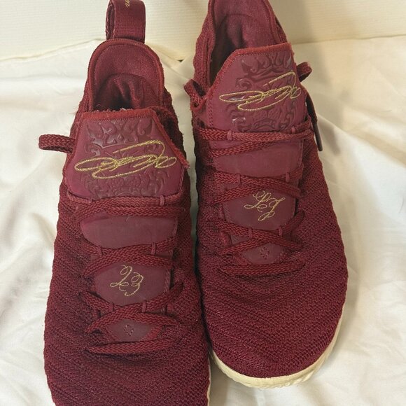 Nike Lebron James XVI 16 King Maroon Sneakers Mens 6.5 - Picture 2 of 7